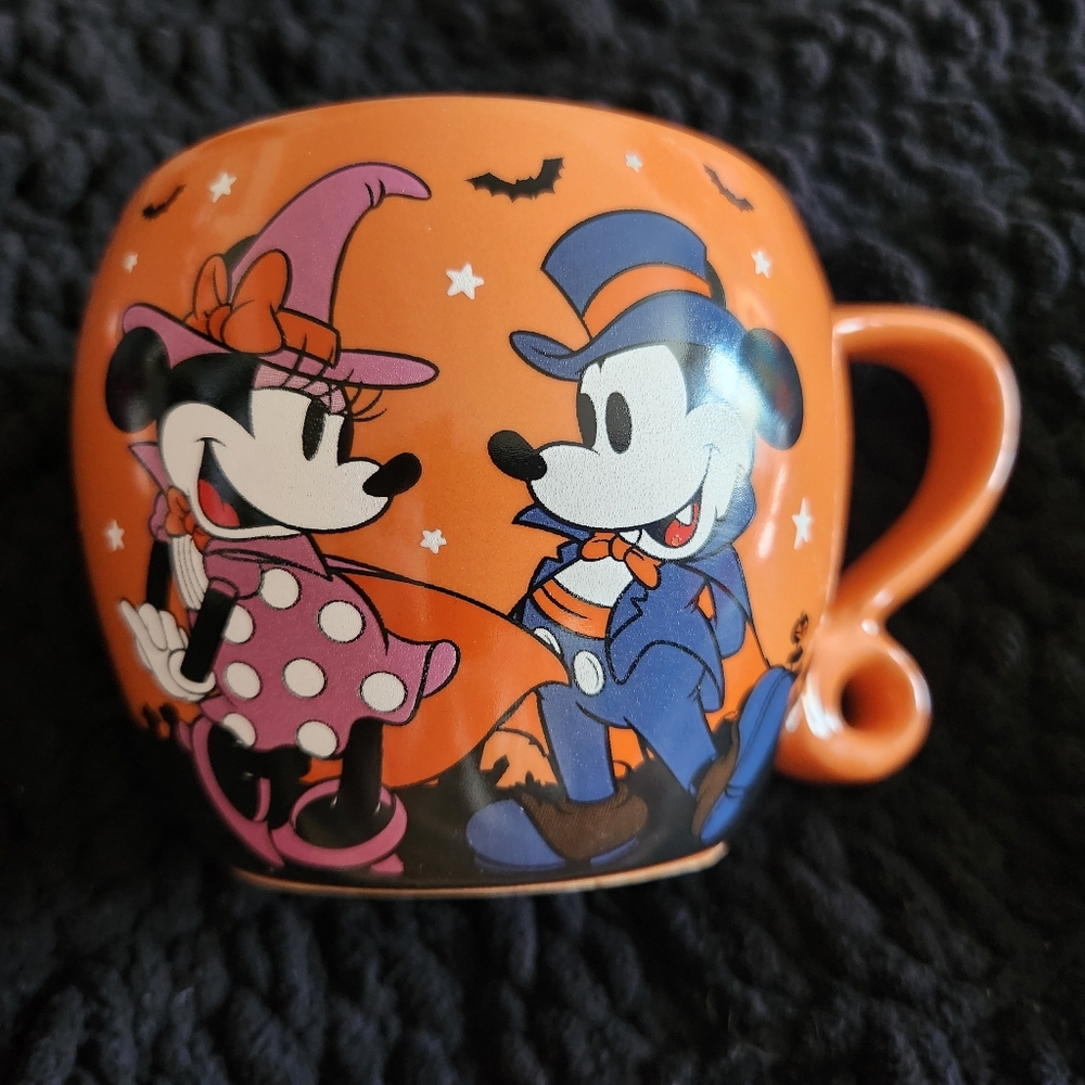 Set of 2 Disney Halloween mugs - Picture 5 of 5